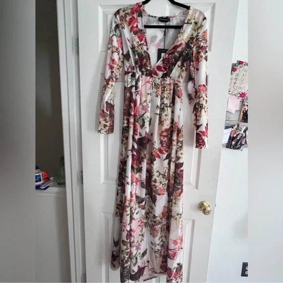 Vibrant Floral Long Dress with High Slit - Picture 3 of 3
